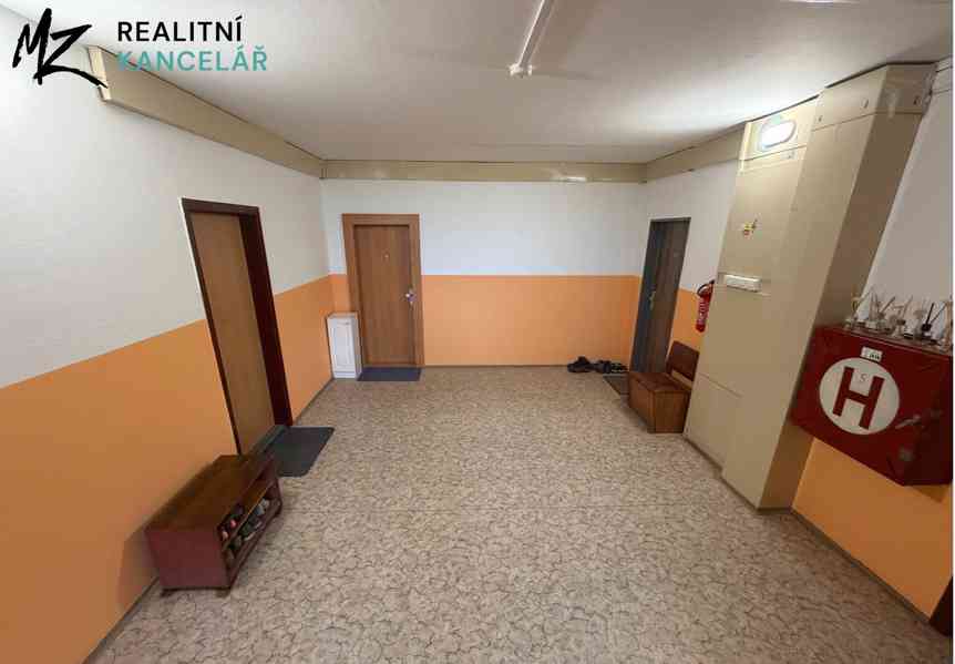 Prodej bytu 4+1 75 m² Chropyně, Nádražní - foto 2