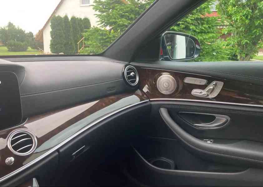 Mercedes-Benz Třídy E, E 450 4Matic - foto 8