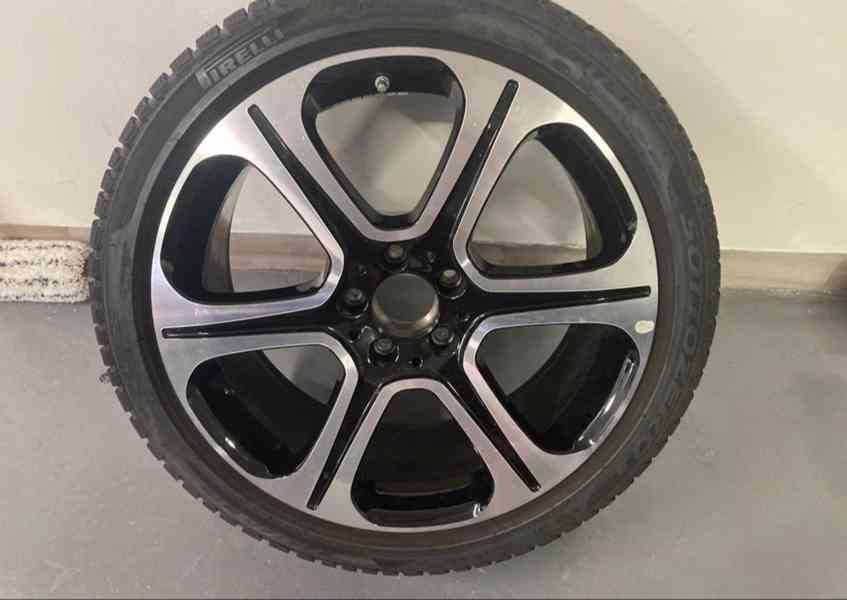 Mercedes-Benz Třídy E, E 450 4Matic - foto 12