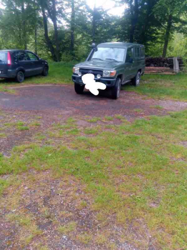 Toyota LandCruiser HZJ 78 - foto 2