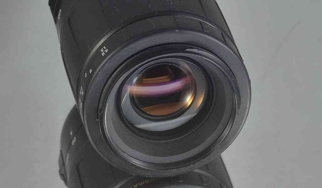 pro Canon - TAMRON AF 80-210mm 1:4.5-5.6 Fullframe - foto 3