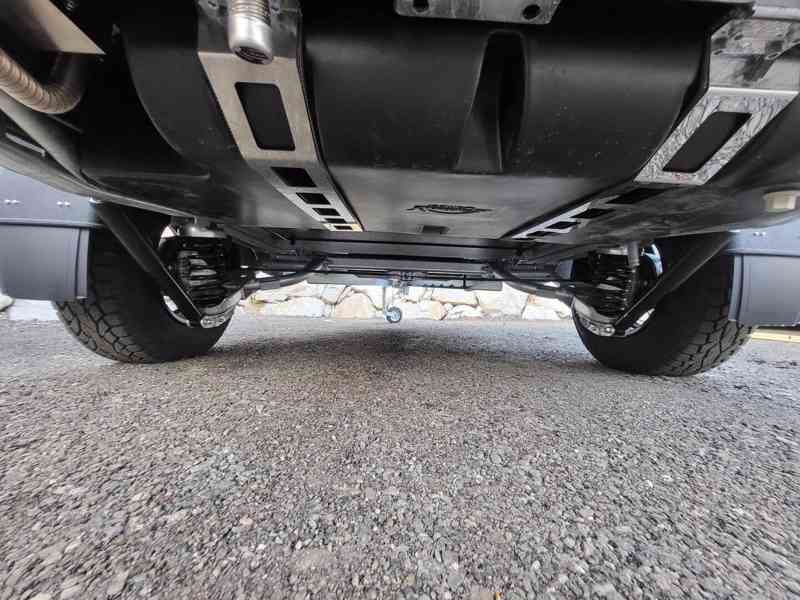 LifestyleCamper X-line Premium - Raptorovy nastrik - foto 14