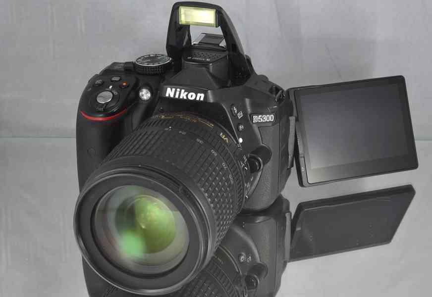 Nikon D5300+18-105mm VR *Full HDV*Wi-Fi* 4200 Exp. - foto 6