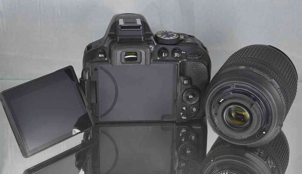 Nikon D5300+18-105mm VR *Full HDV*Wi-Fi* 4200 Exp. - foto 5