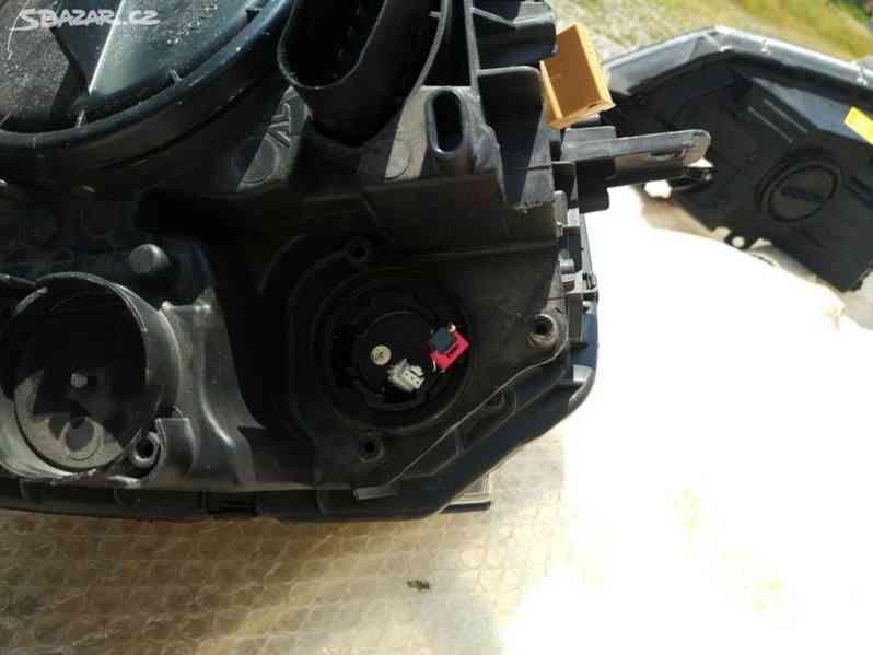 Xenon skoda yeti lift levy svetlo leve xenony - foto 7