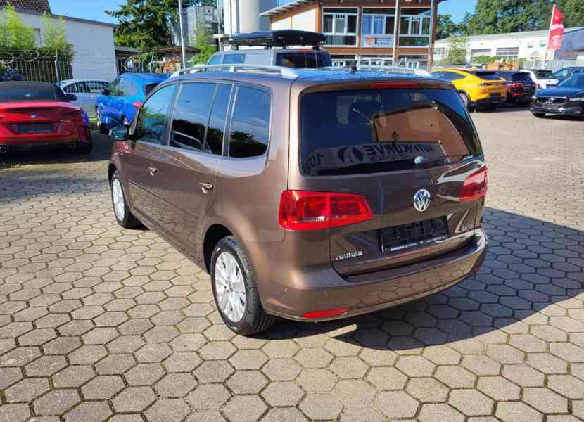Volkswagen Touran 2.0 TDI Life DSG 103kw - foto 7
