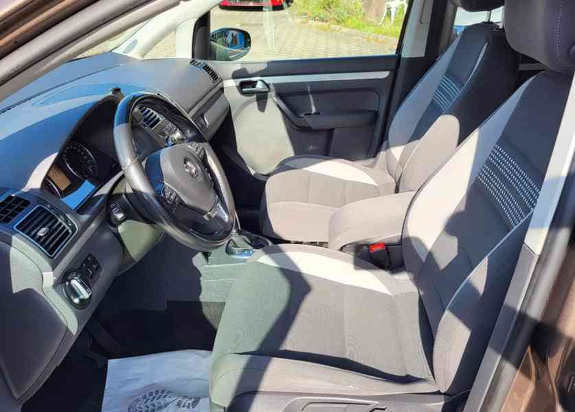 Volkswagen Touran 2.0 TDI Life DSG 103kw - foto 11