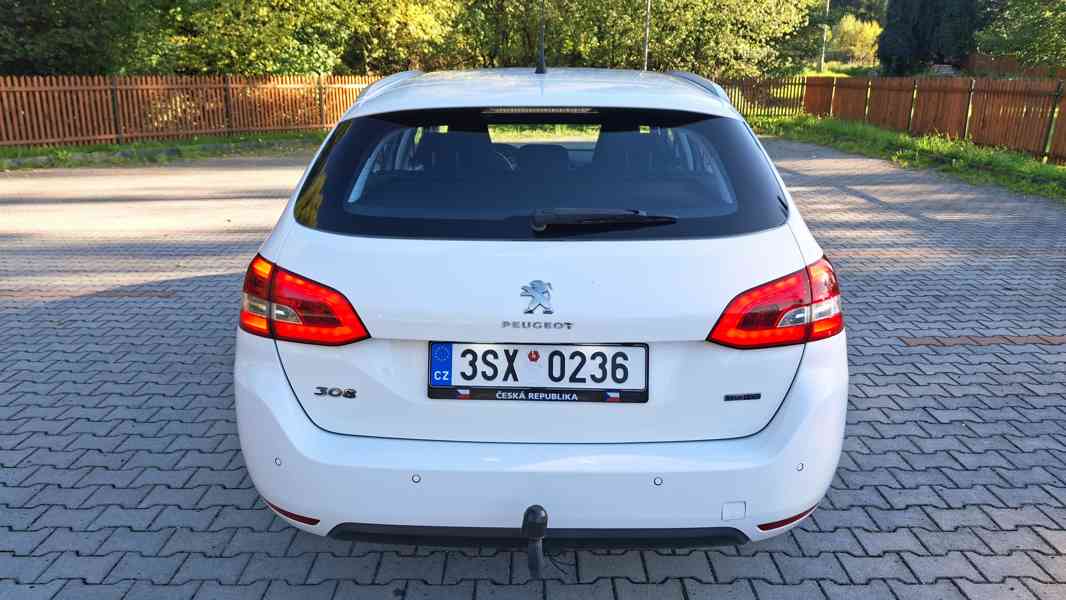 Peugeot 308 SW 1,6 bluehdi, 5,6l/100km - foto 6