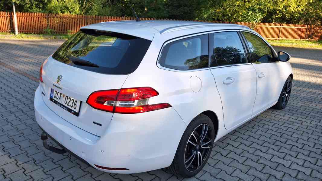 Peugeot 308 SW 1,6 bluehdi, 5,6l/100km - foto 4