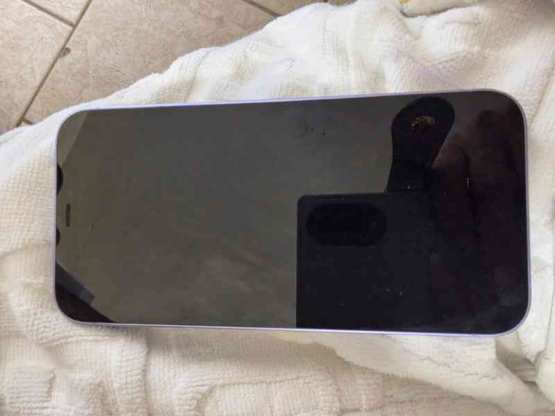 Iphone 12 - foto 2