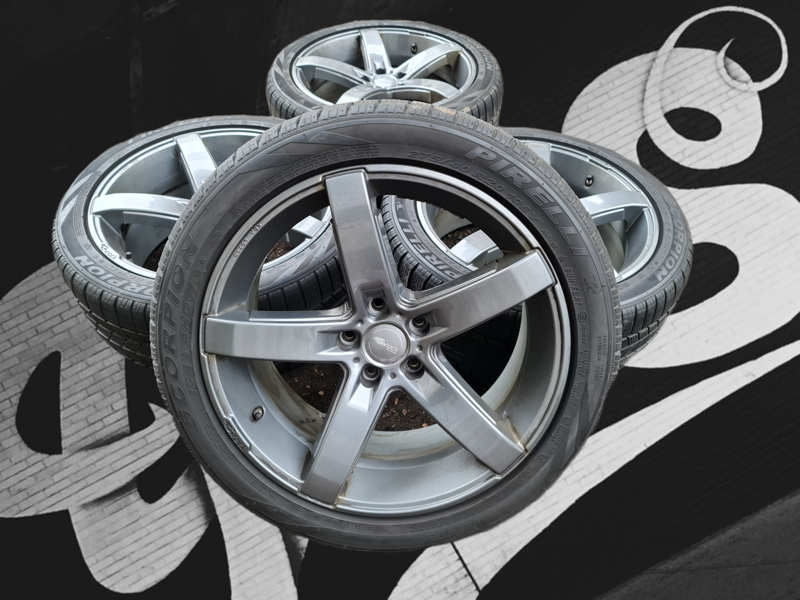 Alu kola land rover Bmw 5x120 9jx20 et45 pneu pirelli 265/40