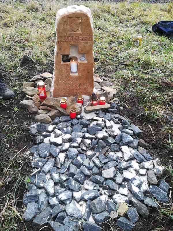 Pískovcové hroby - foto 3