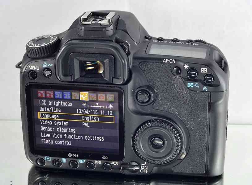 Canon EOS 40D **10,1Mp CMOS*Live View* 15000 Exp. - foto 7