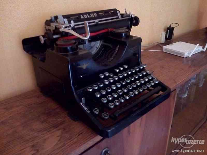 Starožitný psací stroj Adler - foto 2
