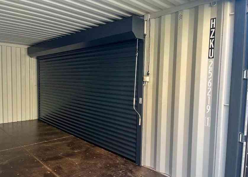 Prodejní stojan pro přepravní kontejnery o délce 20 stop s r - foto 10