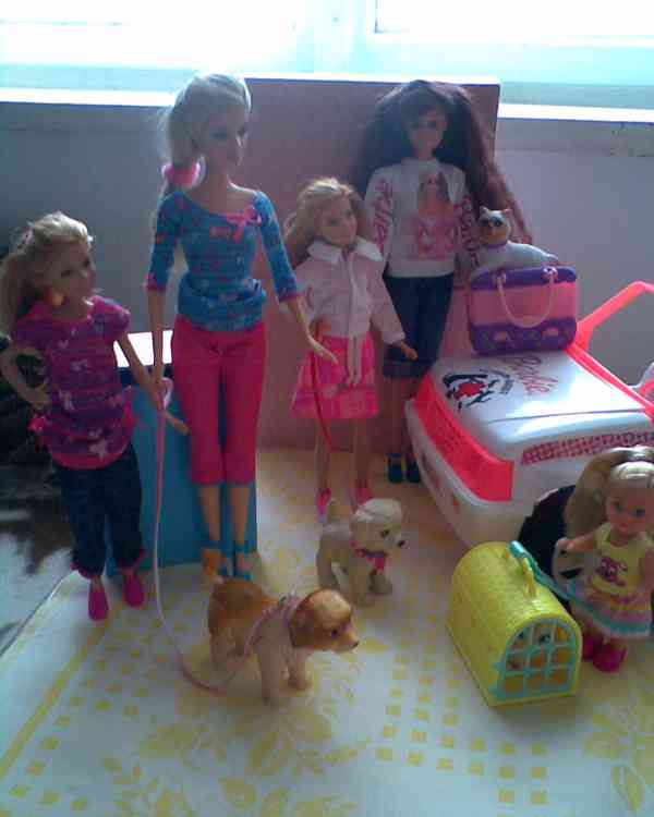 Barbie veterina se zvířátky - foto 17