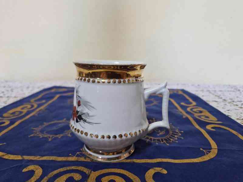 Sbírkový secesní porcelánový Hrnek Mušlák - foto 3