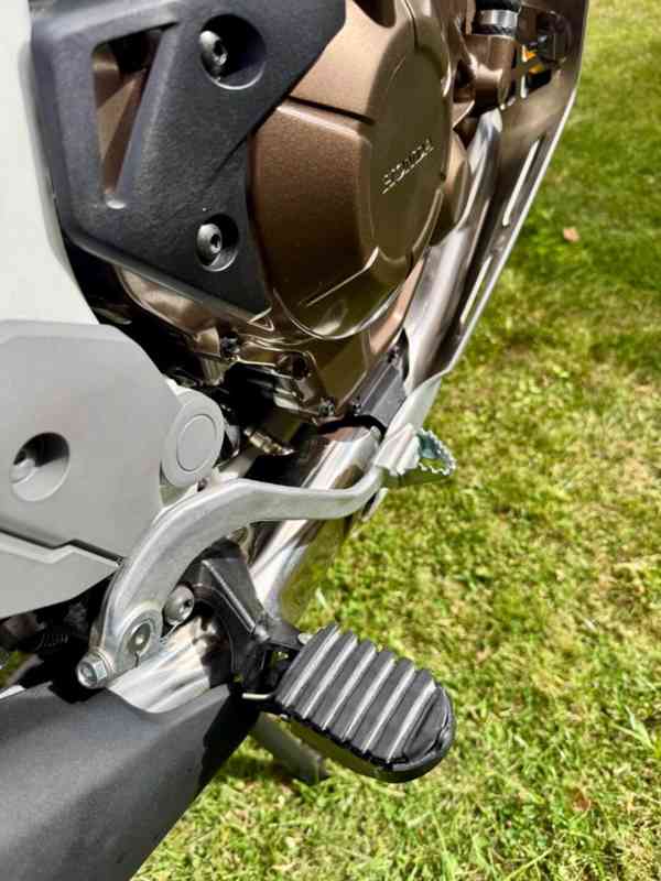 Honda Africa Twin CRF1000L 30th Anniversary Adventure Sports - foto 17