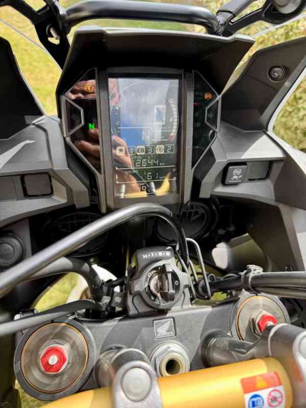 Honda Africa Twin CRF1000L 30th Anniversary Adventure Sports - foto 14