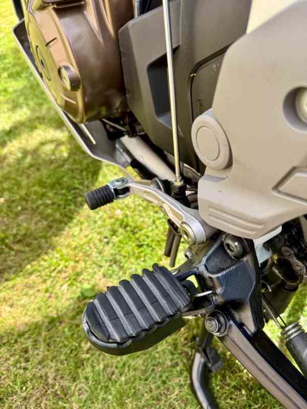 Honda Africa Twin CRF1000L 30th Anniversary Adventure Sports - foto 16