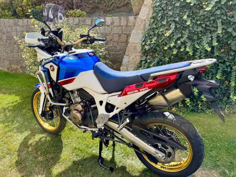 Honda Africa Twin CRF1000L 30th Anniversary Adventure Sports - foto 8