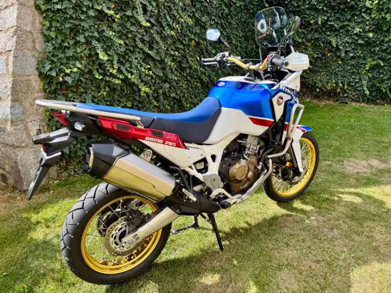 Honda Africa Twin CRF1000L 30th Anniversary Adventure Sports - foto 3
