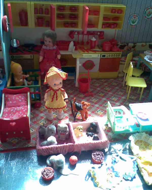 Retro zařízený domeček - foto 4