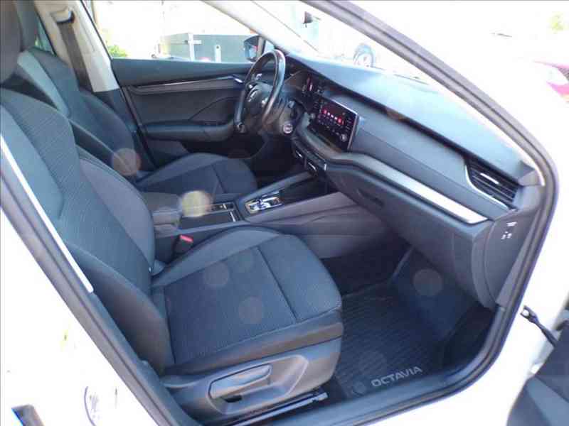Škoda Octavia 2,0 TDI DSG,AMBITION-DPH - foto 13