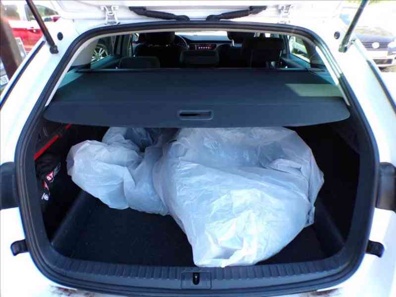 Škoda Octavia 2,0 TDI DSG,AMBITION-DPH - foto 11