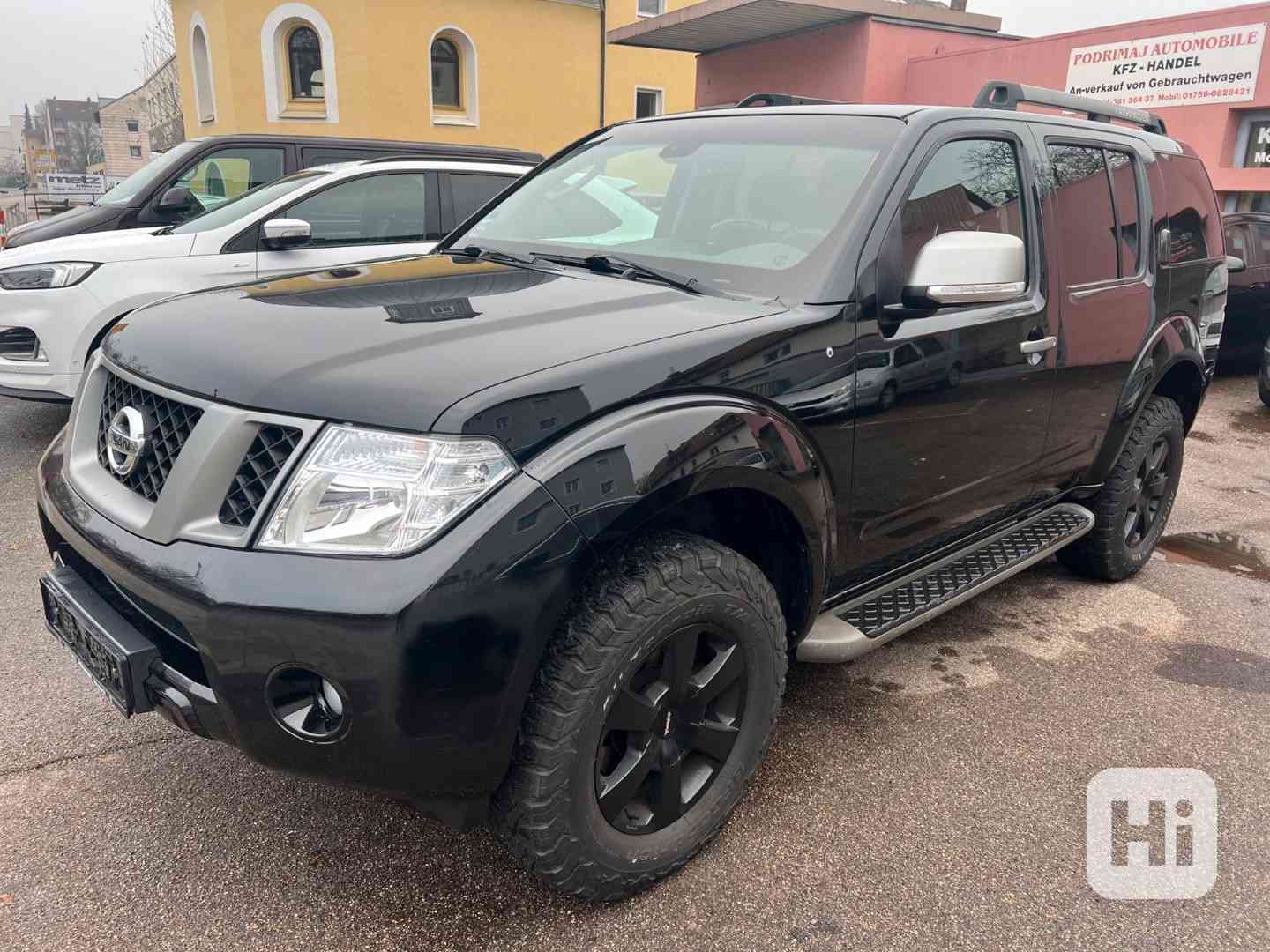 Nissan Pathfinder 2.5 dCi XE 140kw - foto 1