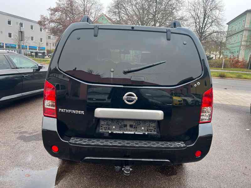 Nissan Pathfinder 2.5 dCi XE 140kw - foto 15