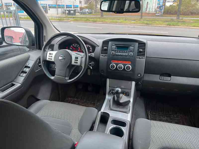 Nissan Pathfinder 2.5 dCi XE 140kw - foto 3