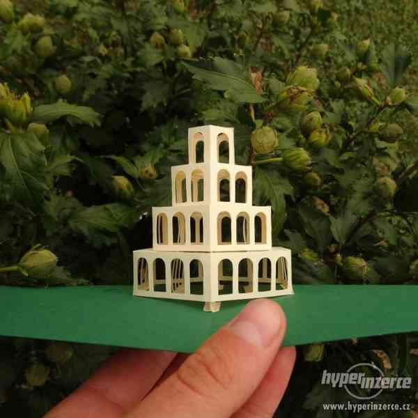 Dekorační 3D papírové rozkládací přání, stavba (S04) - foto 1