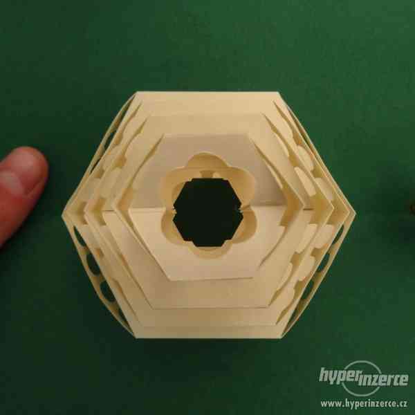 Dekorační 3D papírové rozkládací přání, stavba (S04) - foto 5