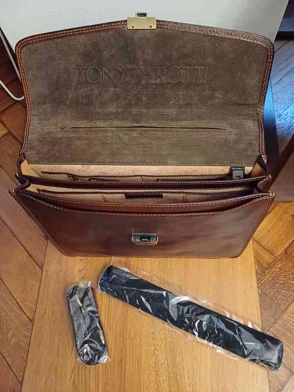 Kožená ručně šitá aktovka TONY PEROTTI - foto 3