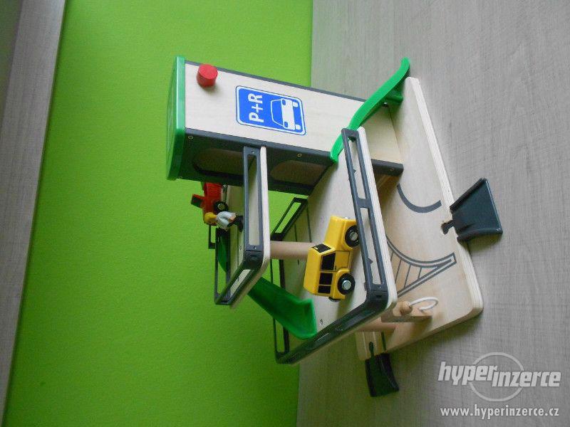Dřevěná stavebnice - benzina s výtahem, panáčky, funkční výt - foto 3