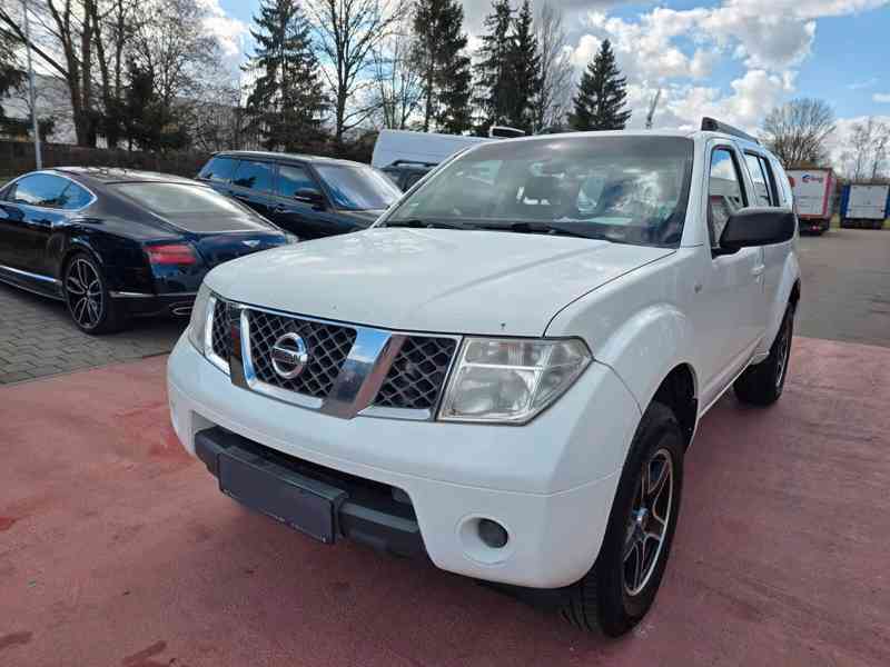Nissan Pathfinder 2.5 dCi 126kw - foto 15