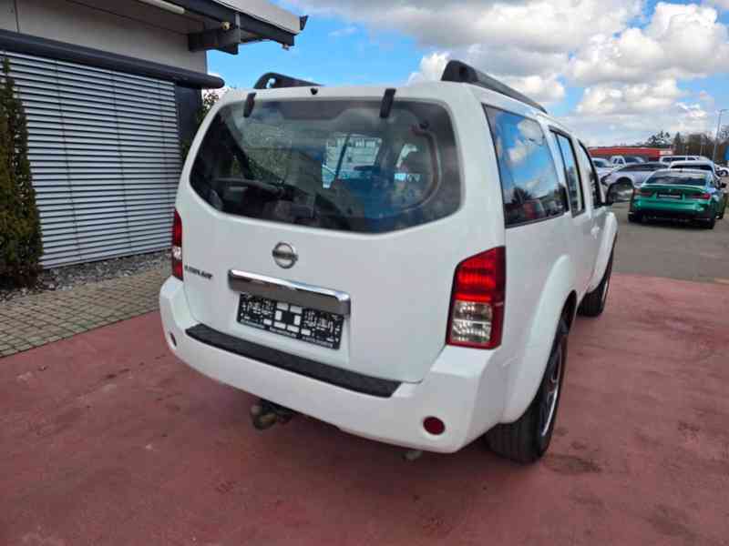 Nissan Pathfinder 2.5 dCi 126kw - foto 14