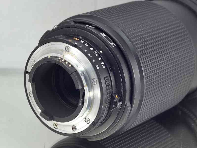 Nikon AF Nikkor 80-200mm 1:2.8 ED ** - foto 4