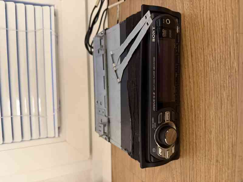 Sony autoradio MEX-DV1000 s lcd monitor  - foto 7