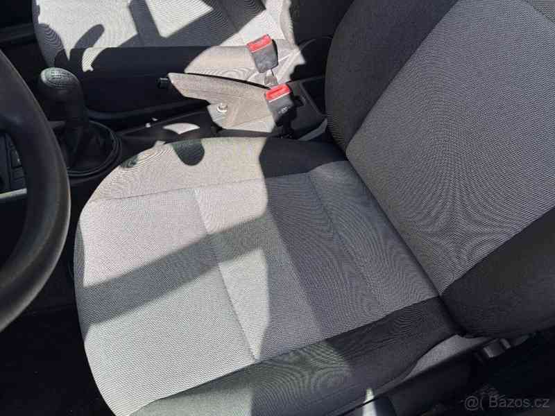 Škoda Fabia 1,2   K prodeji Fabia HTP 51KW - foto 14