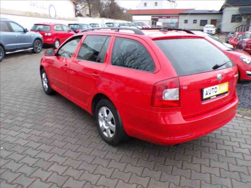 Škoda Octavia 2,0 TDI AUTOMAT,ELEGANCE - foto 4