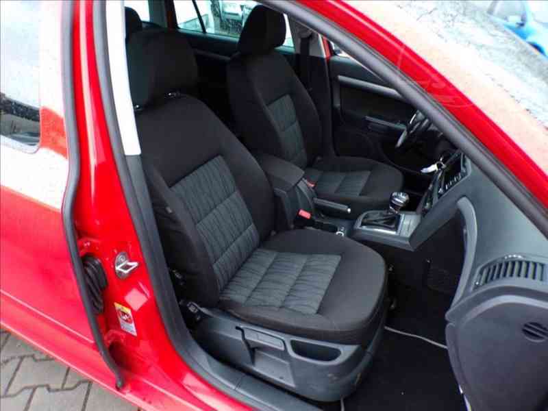Škoda Octavia 2,0 TDI AUTOMAT,ELEGANCE - foto 13