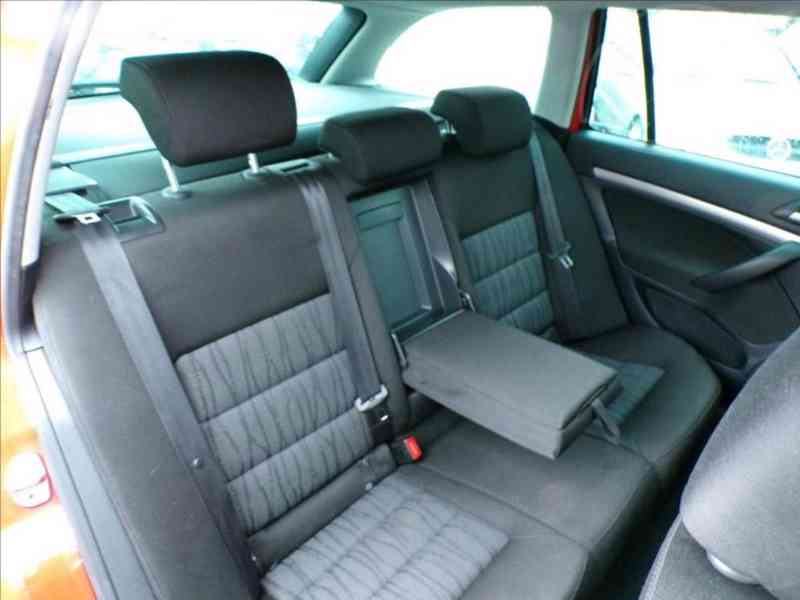 Škoda Octavia 2,0 TDI AUTOMAT,ELEGANCE - foto 12