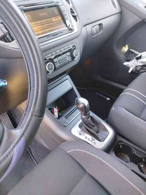 Volkswagen Tiguan 2,0 - foto 5