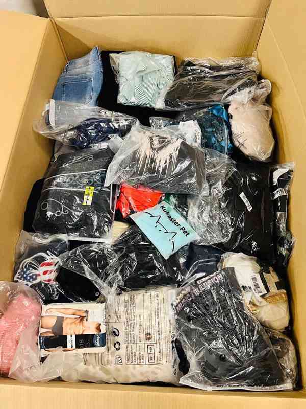 Paleta s oblečením  - foto 4