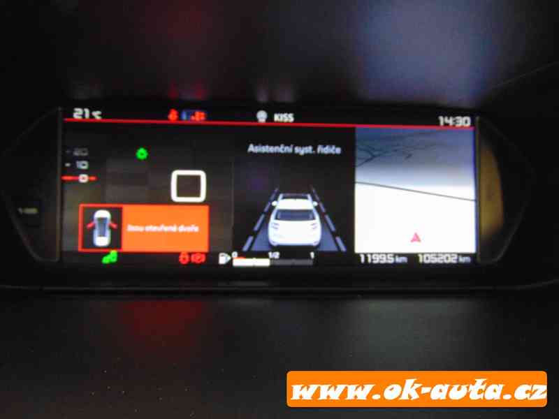 Citroën Grand C4 Picasso 1.6 HDI SHINE 96 kW 7MÍST 2019 - foto 21