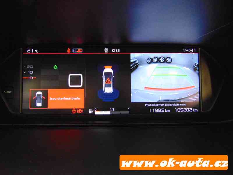 Citroën Grand C4 Picasso 1.6 HDI SHINE 96 kW 7MÍST 2019 - foto 22