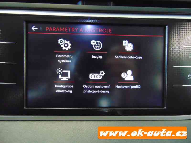 Citroën Grand C4 Picasso 1.6 HDI SHINE 96 kW 7MÍST 2019 - foto 19
