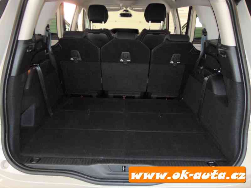 Citroën Grand C4 Picasso 1.6 HDI SHINE 96 kW 7MÍST 2019 - foto 12